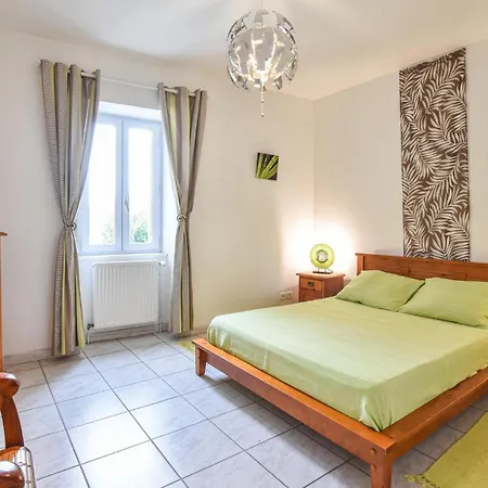 2 Bedroom Stunning In Apremont (Vendee)